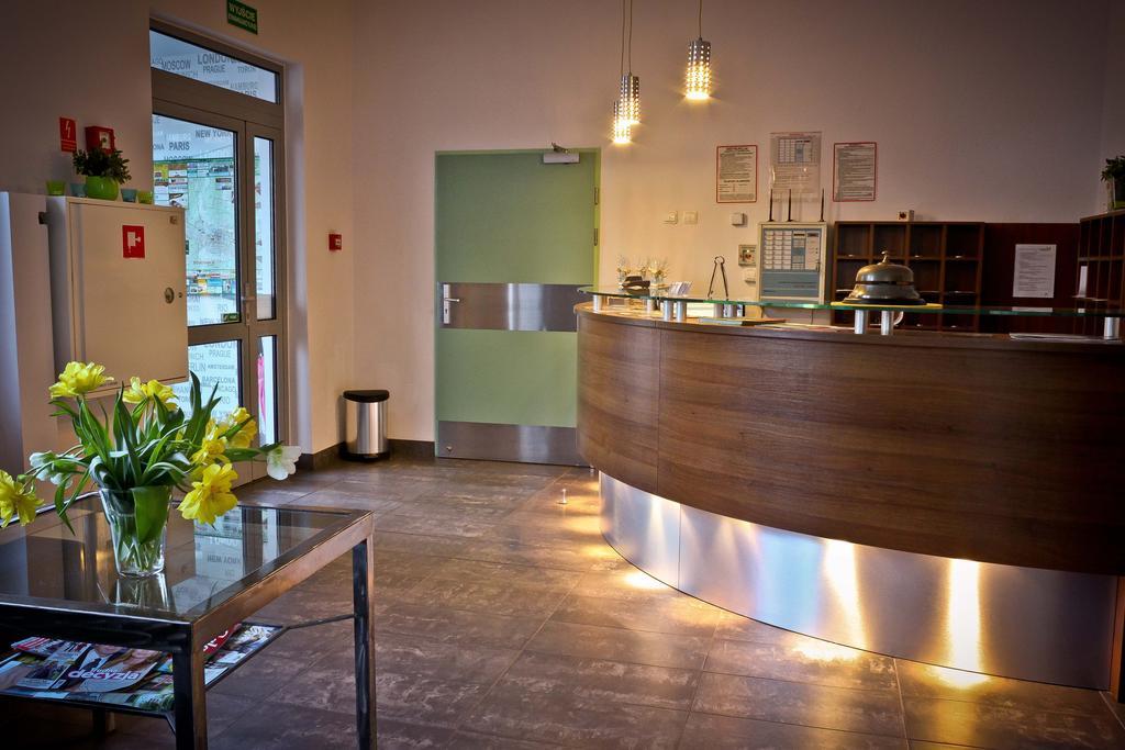 Hostel24 Bed&Breakfast บิดกอชซ์ ภายนอก รูปภาพ